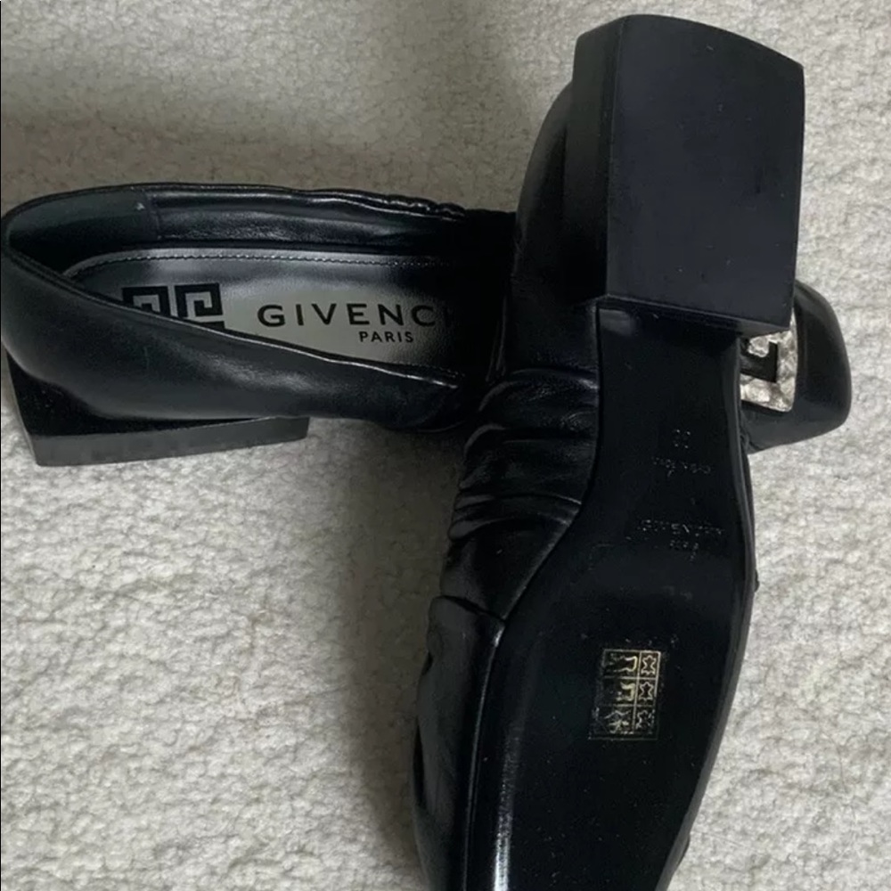 Givenchy flats - Picture 3 of 5